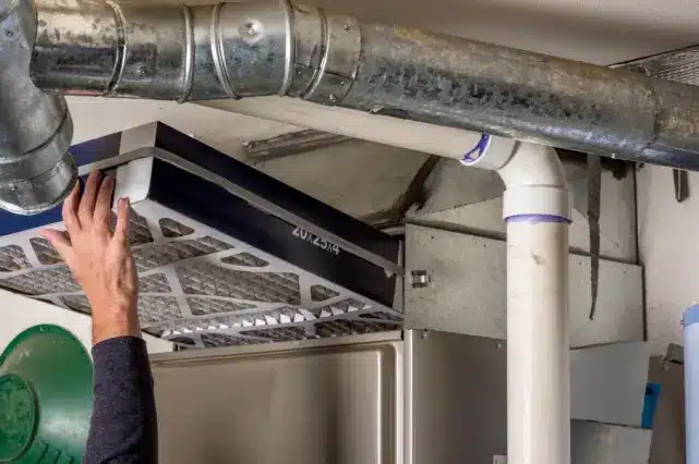 Commercial Furnance Filter Replacement Vito Services 641x426 1